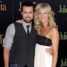 2010__03__Rob_McElhenney_Kaitlin_Olson_March17newsne 225×224.jpg