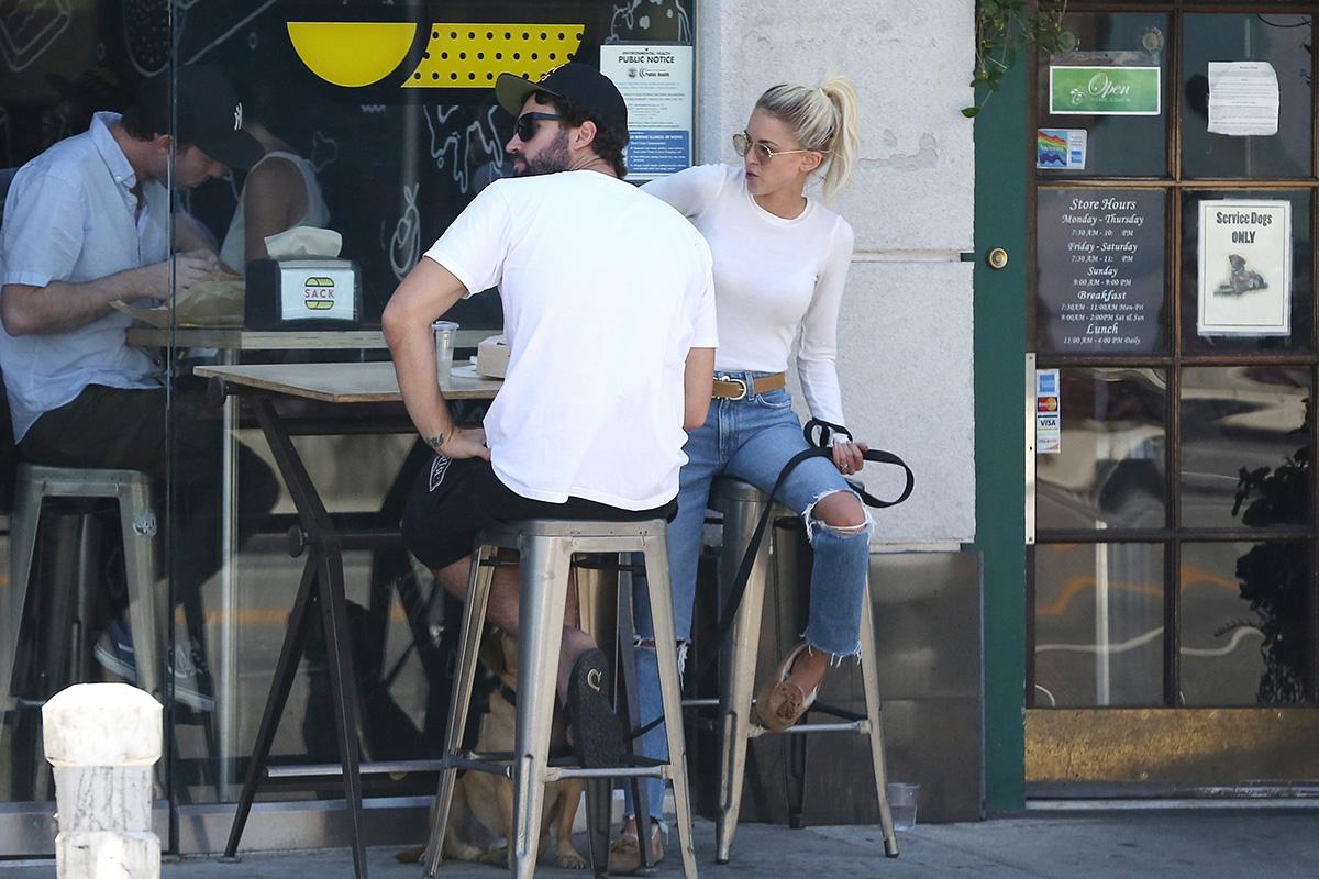 *EXCLUSIVE* Brody Jenner and his fiancee Kaitlynn Carter look casual as they grab lunch