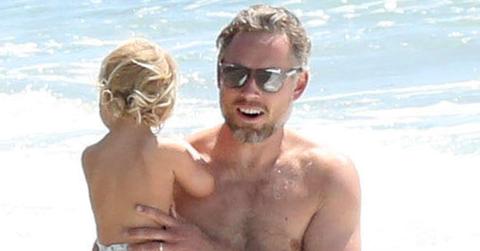 Eric Johnson Spends The Day On The Beach With His Kids