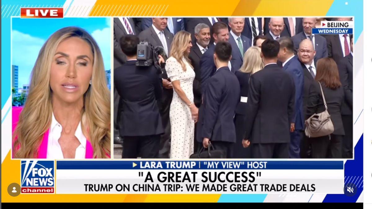 image of Observers criticized her arrival outfit.