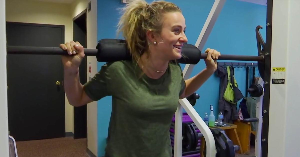 Leah's Workout Routine! See How Messer Keeps Her Body Toned