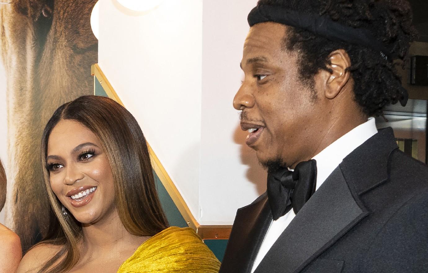 Beyoncé Eats Spaghetti On Her Private Jet Before Album Release: Photo