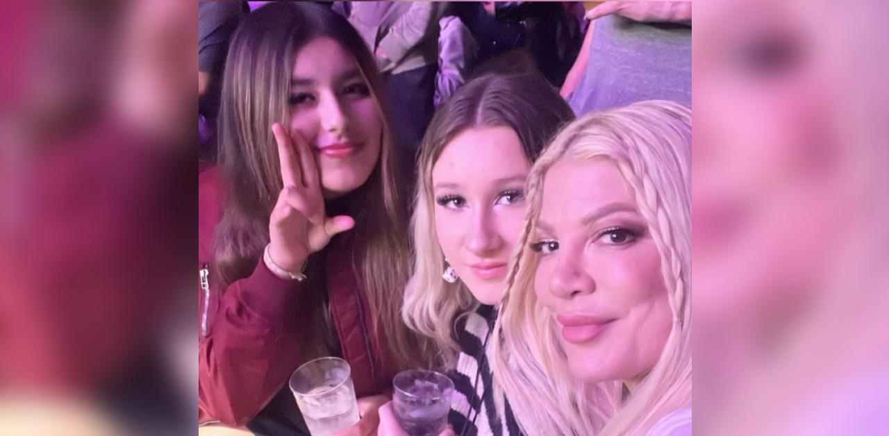 tori spelling daughter stella concert after hospitalization