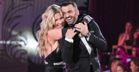 Kim zolciak return dancing with the stars tony dovolani