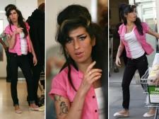 2010__03__amy_winehouse_march16a 225×168.jpg