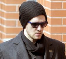 2010__02__Justin_Timberlake_1195305 225×199.jpg