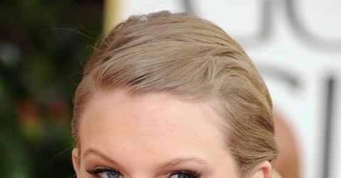 Ok_11313_news_taylor swift golden globes red carpet interview.jpg
