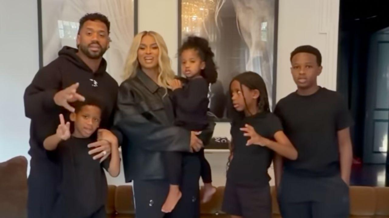 Photo of Ciara and Russell Wilson with their kids