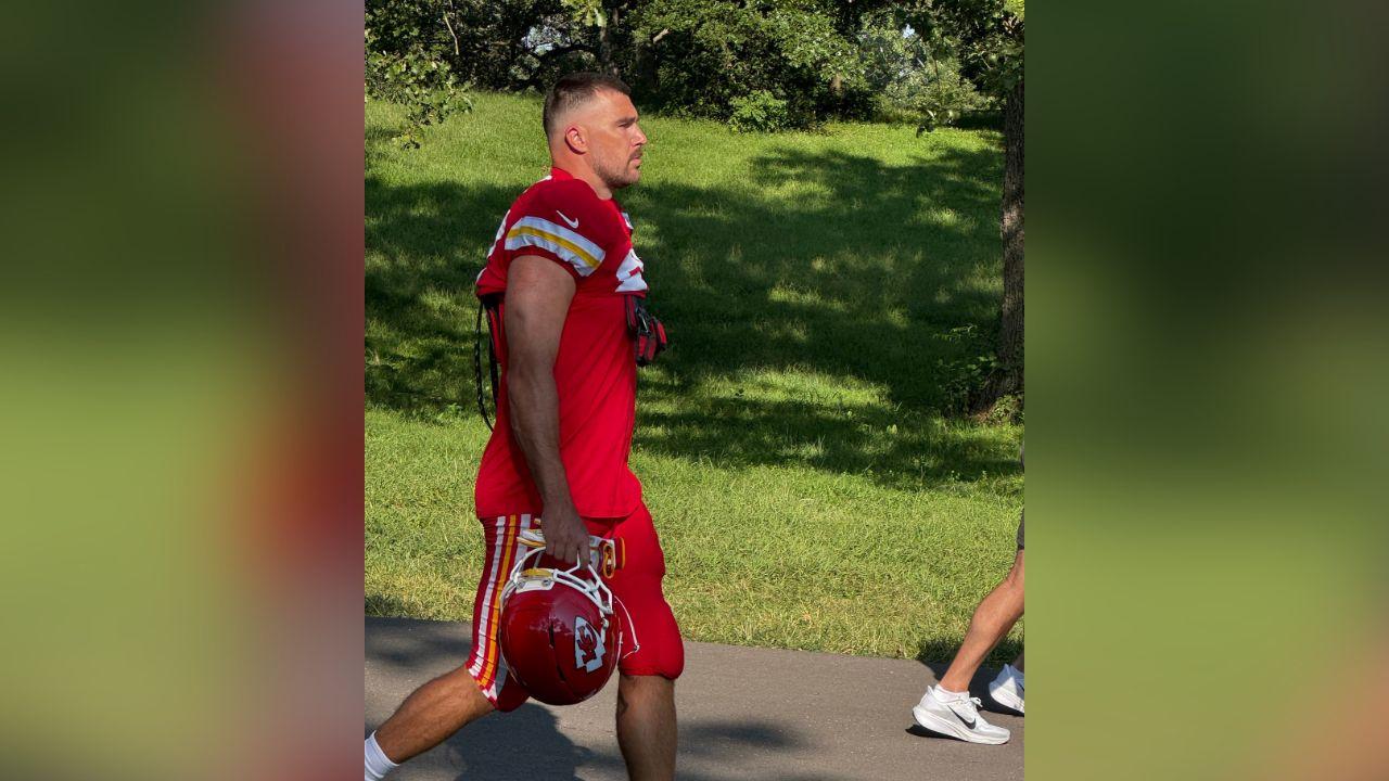 image of The viral ‘dad bod’ video was AI-generated, while the original footage showed Travis Kelce with his normal athletic build.