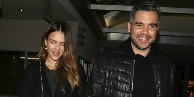 Jessica alba newborn son photos weight loss