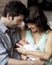 2011__05__David_Schwimmer_Baby_May23news 200×300.jpg