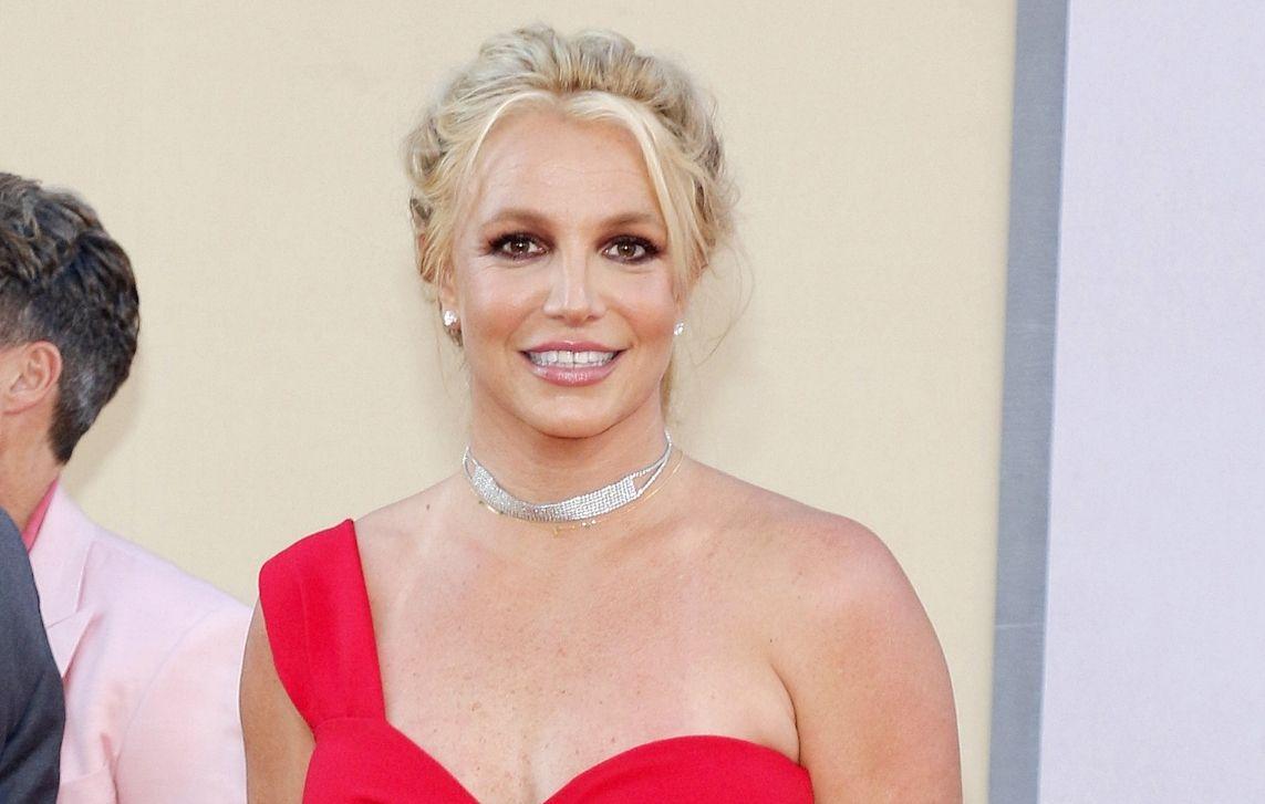 britney spears no desire to see her mom lynne family holiday season