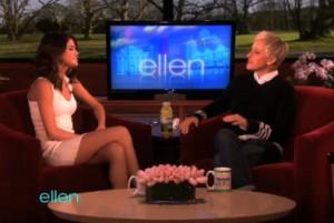 2011__03__Selena_Gomez_Ellen_DeGeneres_March22newsnea 300×201.jpg