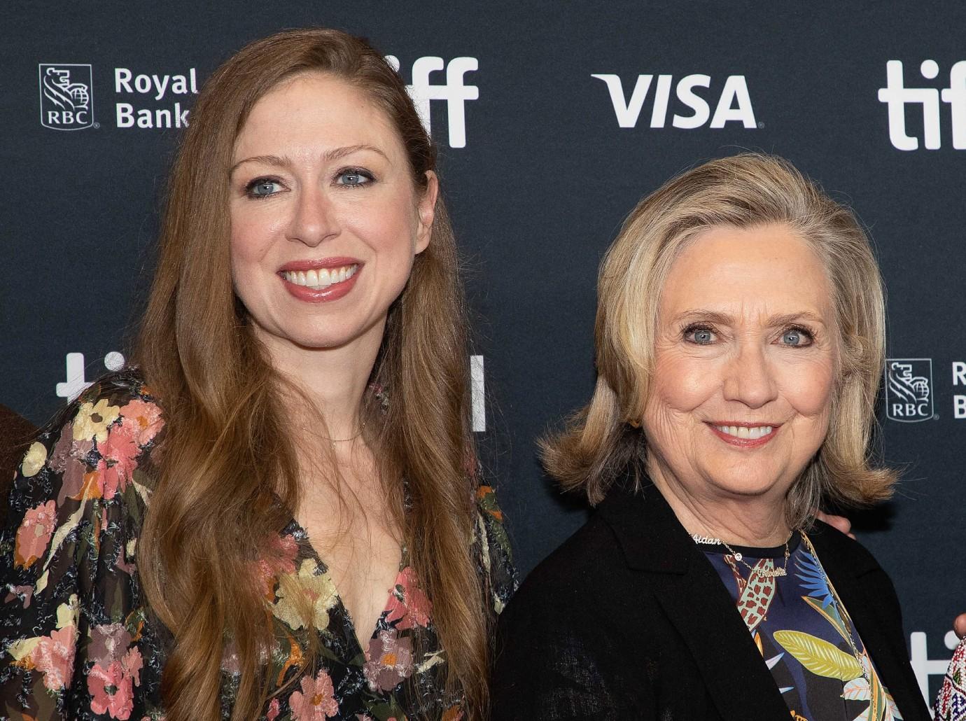 hillary clinton wrote lorne michaels saturday night live chelsea clinton