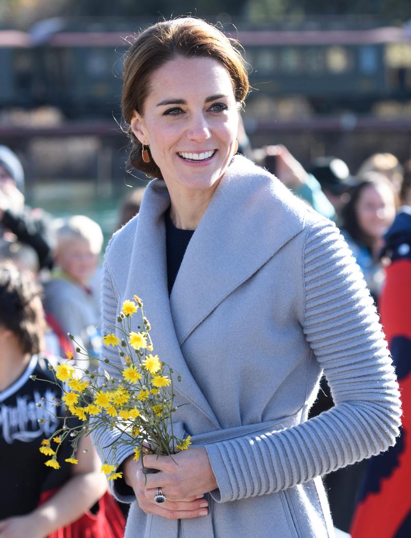 kate middleton falling with prince william