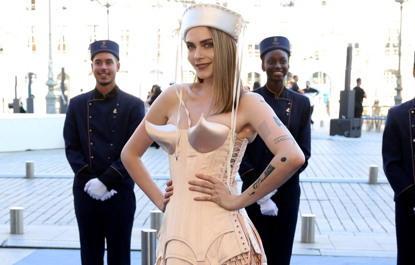 cara delevingne sobriety get power back controlled by substances