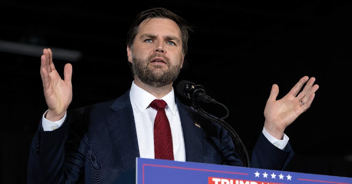 melania trump beauty blunder jd vance exposes hair extensions photo