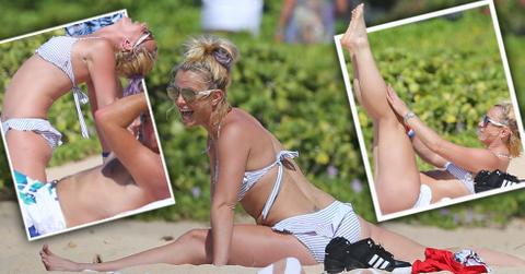 Britney spears bikini yoga beach photos