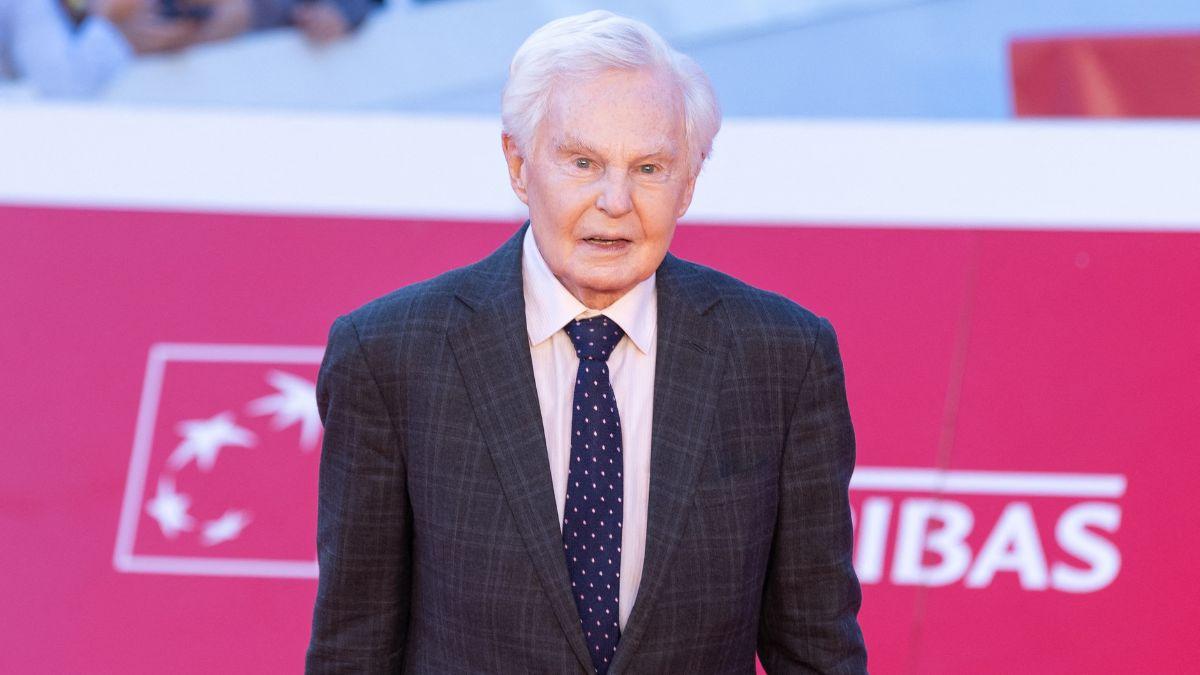 Image of Derek Jacobi had a bout with stage fright during his performance of 'Hamlet.'