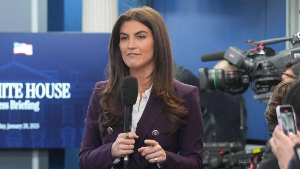 image of Donald Trump called out the Newsmax reporter. 