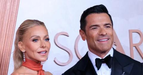 Photo of Kelly Ripa and Mark Consuelos.
