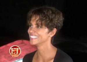 2010__09__Halle_Berry_Sept16newsne 300&#215;214.jpg