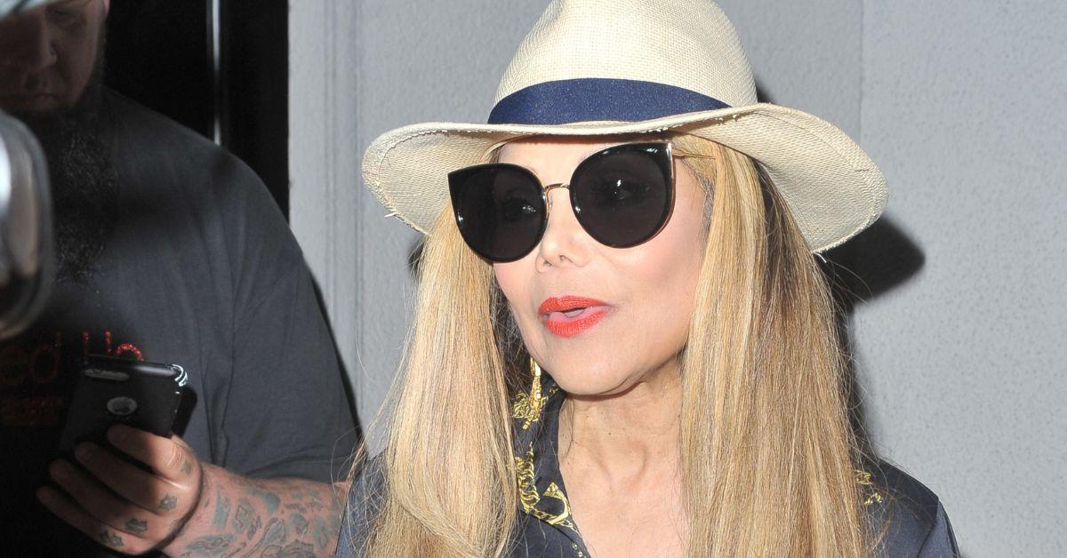 image of Supporters defended her natural petite build.