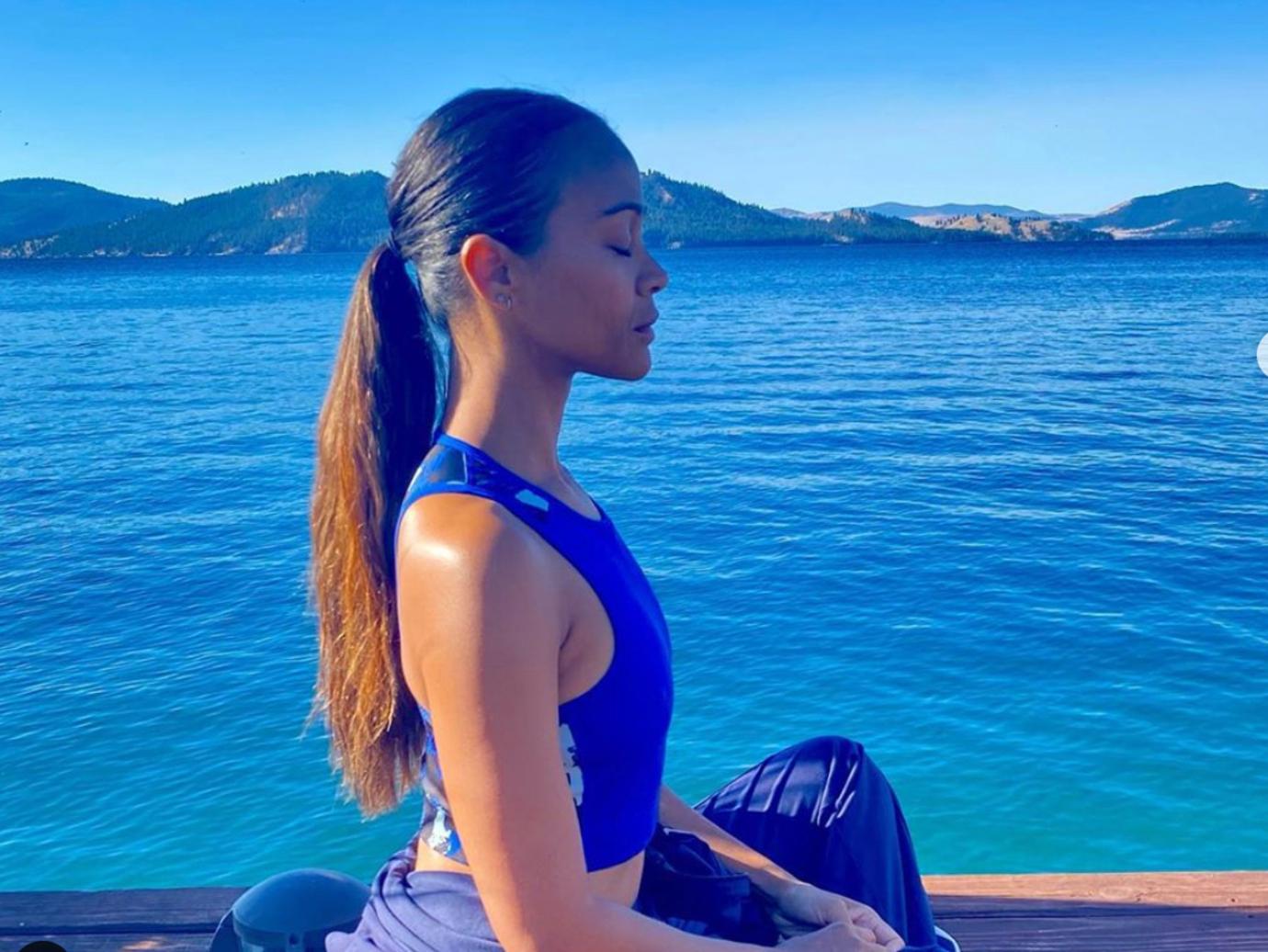 Zoe Saldana's Fitness Tips Healthy Swaps, Workouts And More(02)