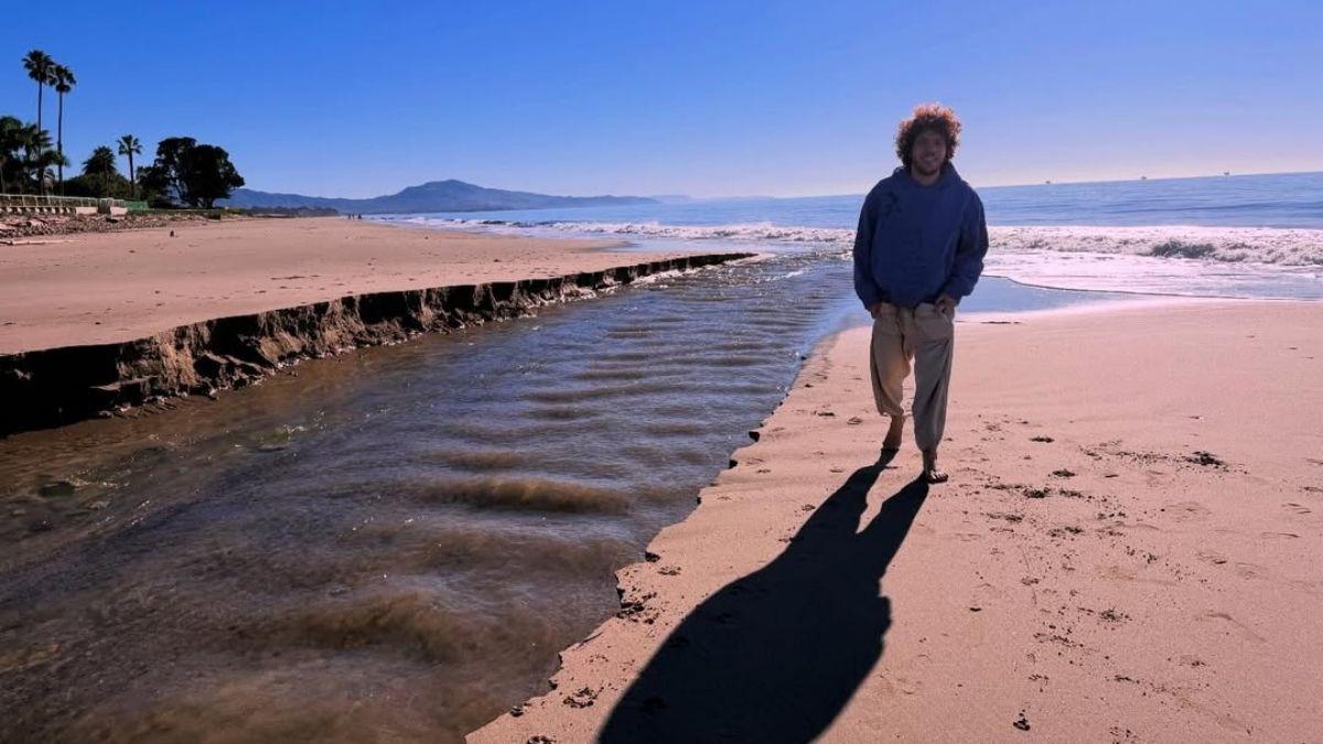 Photo of Selena Gomez included husband Benny Blanco in her photo dump.