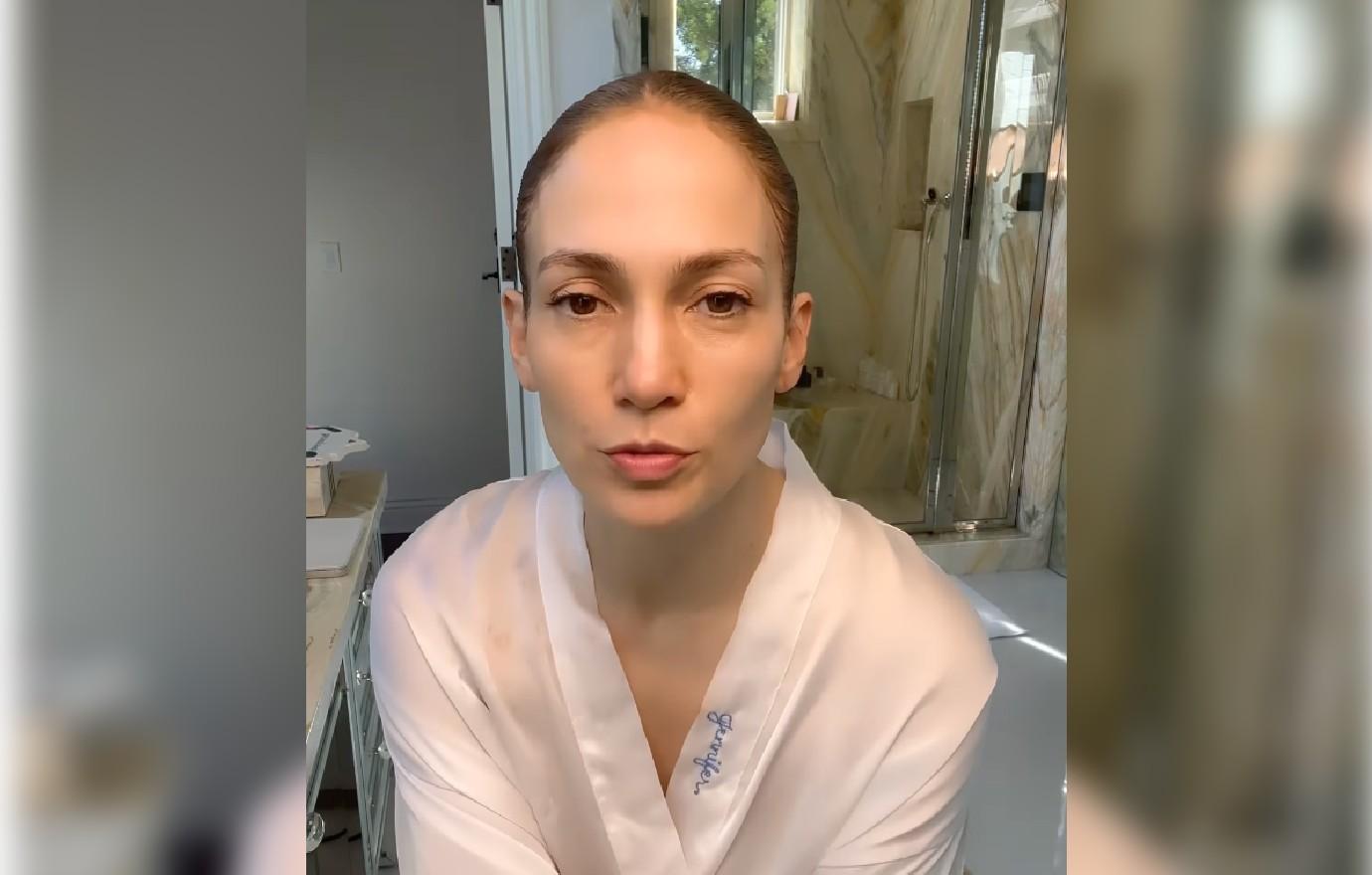 Jennifer Lopez shows off 'Bronx goddess glow' in makeup-free video