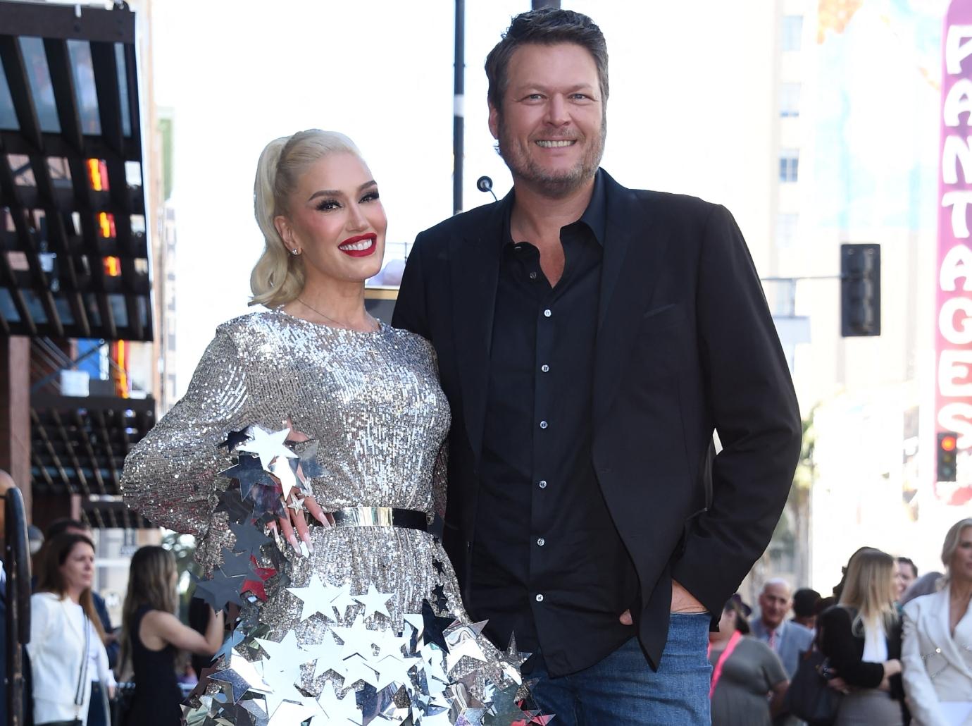 gwen stefani blake shelton new single purple irises