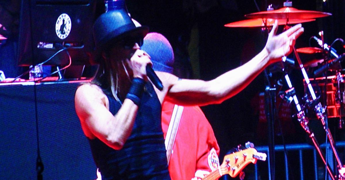 kid rock storms off stage nashville audience clapping meltdown