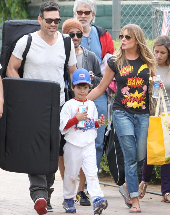 //brandi_glanville_leann_rimes_feud_courtney_love_twitter__stack_