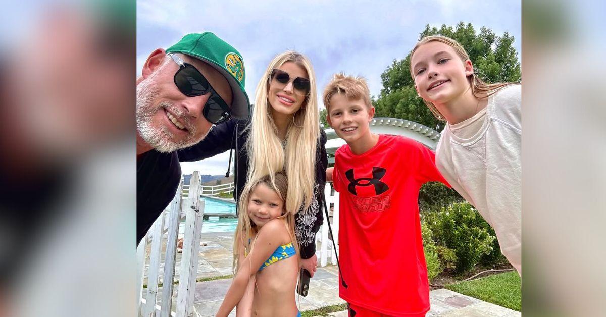 jessica simpson flaunts dramatic weight loss in red hot bikini after eric johnson split photos