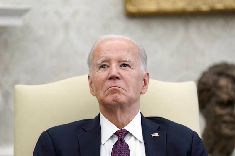 joe biden drop out  race donald trump