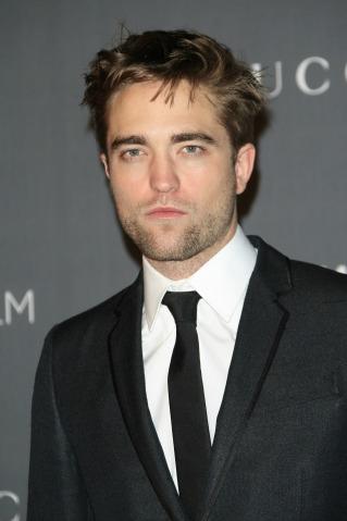 Ok_012513_video_robert pattinson_bond_teaser.jpg