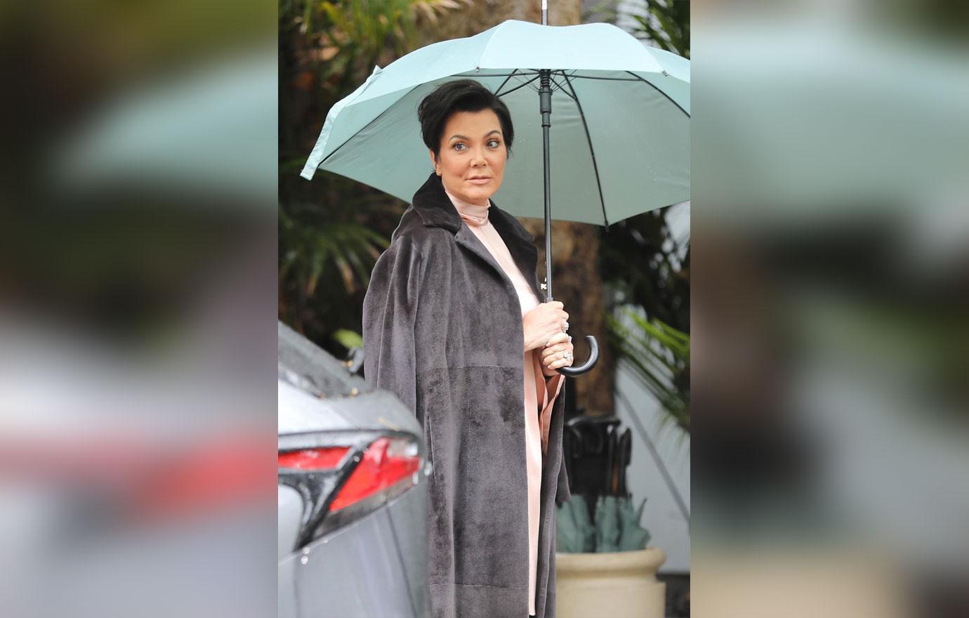 Proud mom Kris Jenner arrives for Khloe Kardashian&#8217;s baby shower