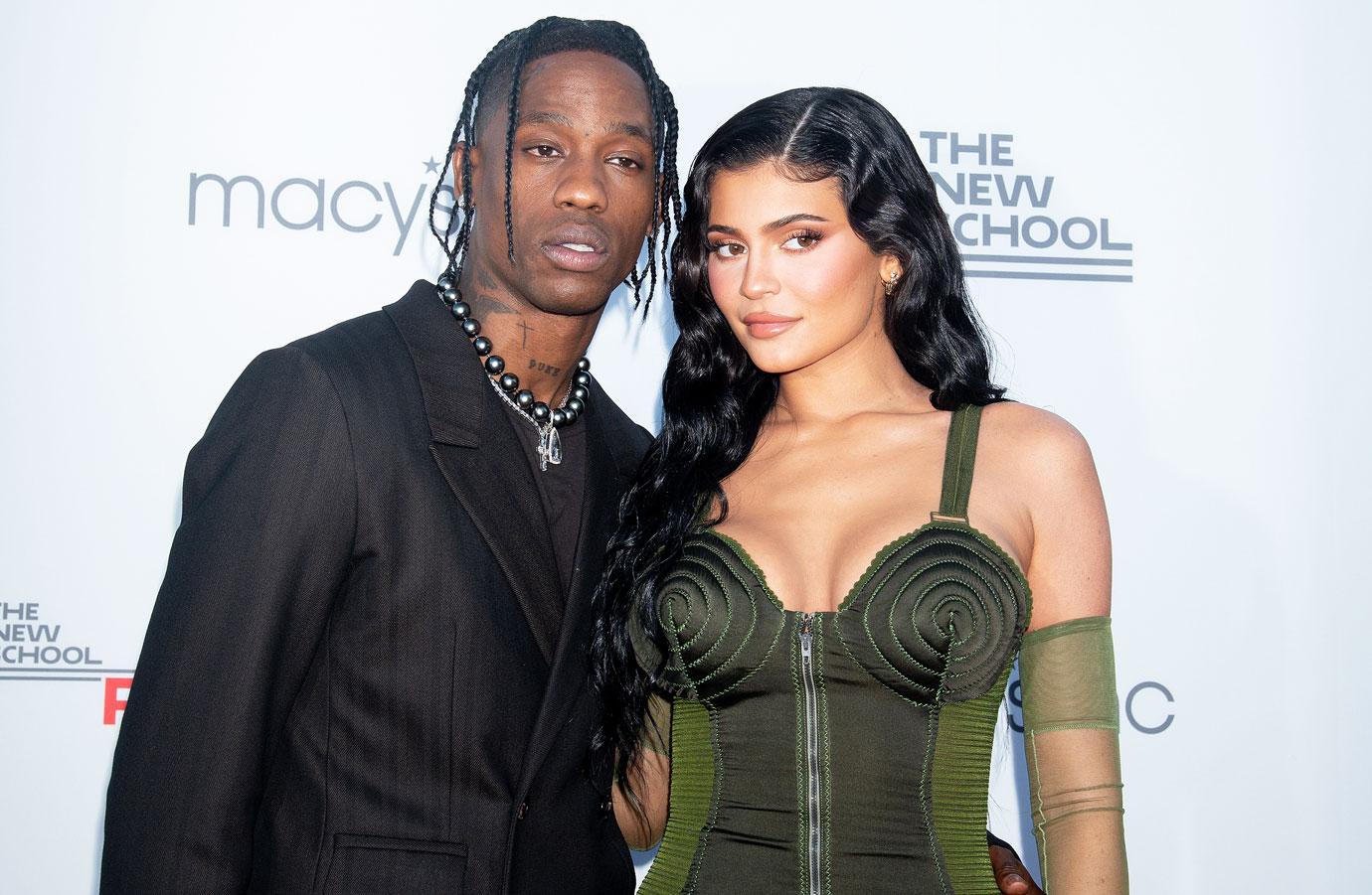 travis scott refuses move in pregnant kylie jenner baby no