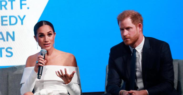 Meghan Markle, Prince Harry Leave Lilibet, Archie Off Christmas Card