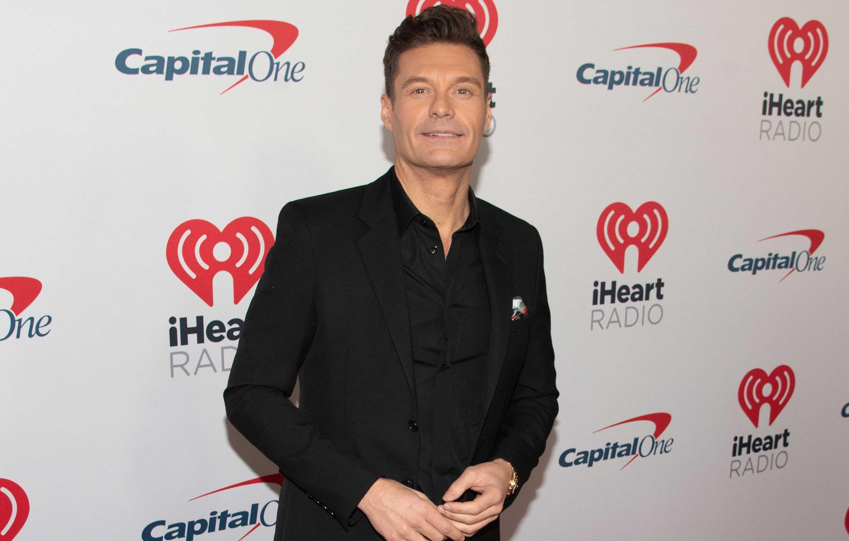 ryan seacrest claims andy cohen did not acknowledge him