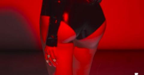 Khloe kardashian bare butt video