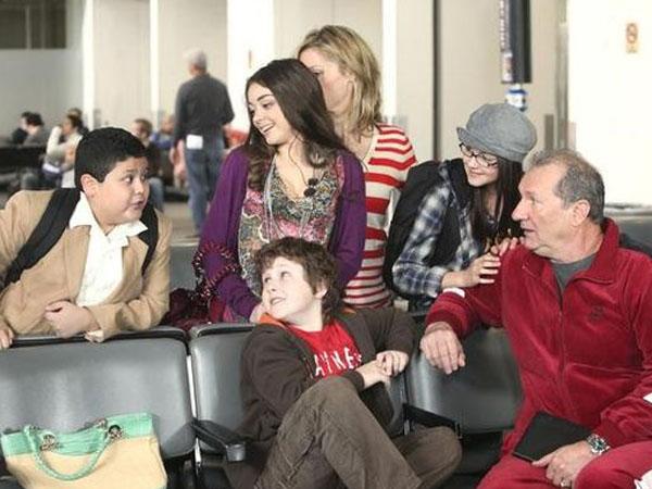 Modern family vacation episodes