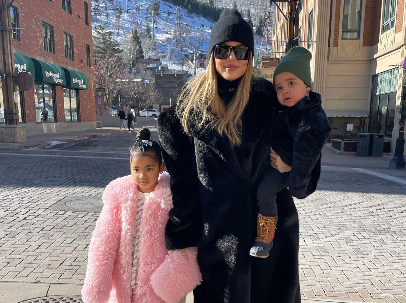 Khloe Kardashian Brings Kids To Tristan Thompson's Playoff Game Video