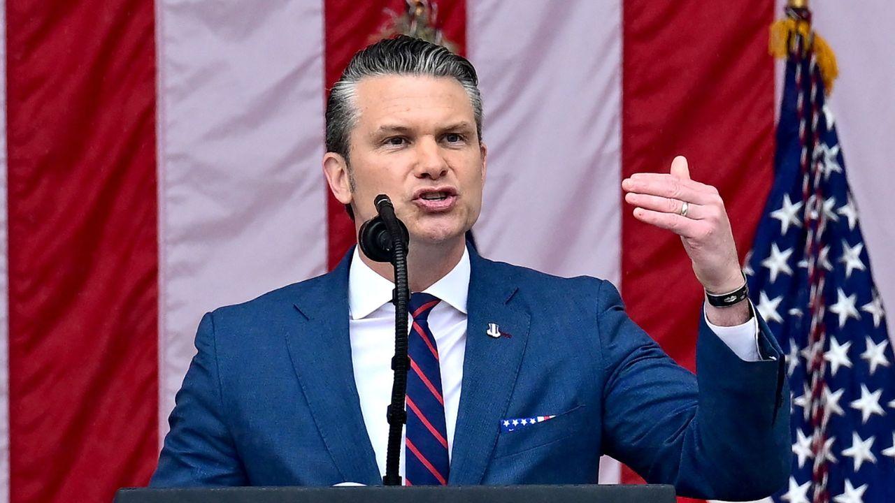Photo of Pete Hegseth.
