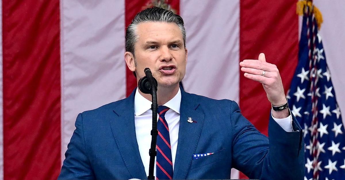 Pete Hegseth's Iowa Trip Fuels 2028 Talk Around Donald Trump's 'Secretary of War'