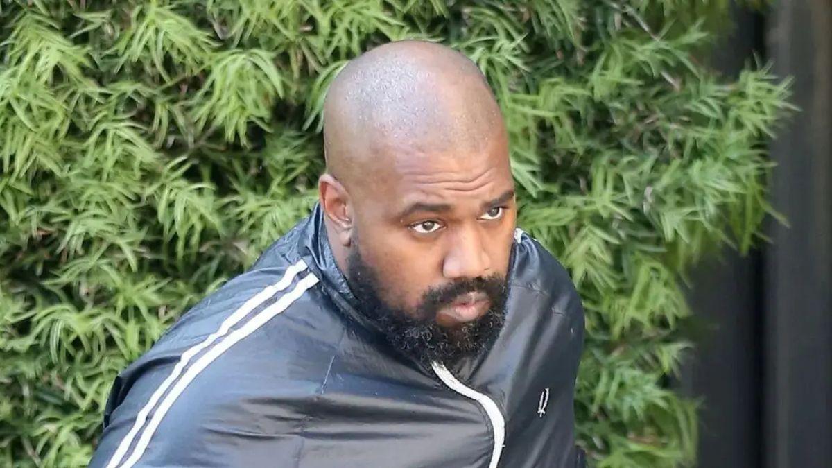 Photo of Kanye West revealed he suffered a brain injury from a 2002 car accident.