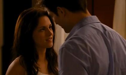 Kristen stewart robert pattinson nov14nea.jpg