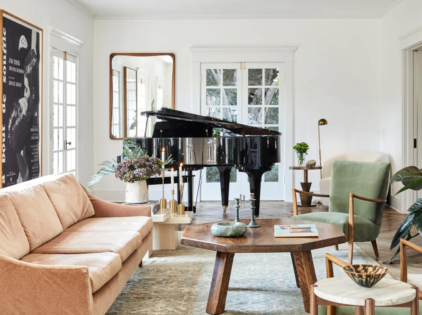 Ronan Farrow Buys Vanessa Hudgens Los Feliz Pad: Photos