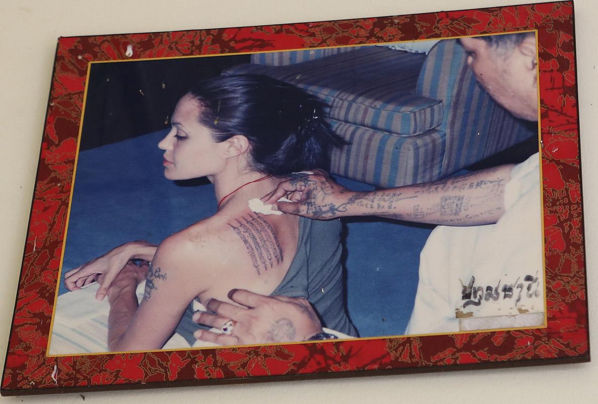 CONTACT SHEET &#8211; Angelina Jolie&#8217;s Tattoo artist Ajarn Noo Kanpai creates several tattoo&#8217;s a day.