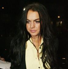 2010__04__lindsay_lohan_April1a 223×225.jpg
